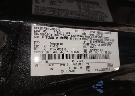 2014 Ford Focus S из США, поврежденный, VIN 1FADP3E25EL221467